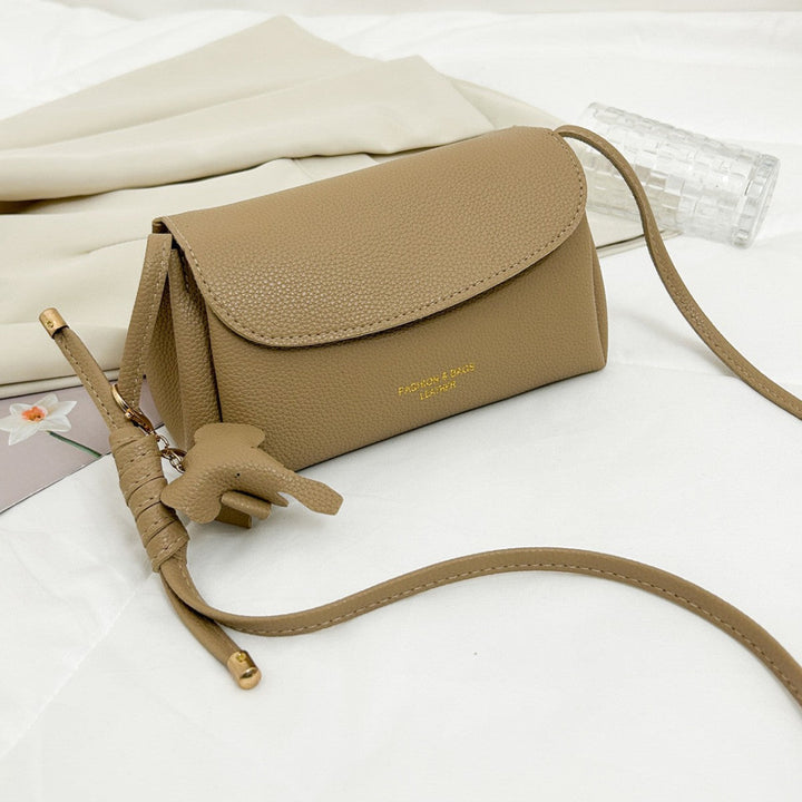 Lightweight versatile women&