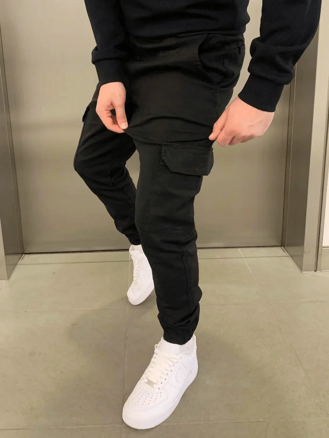 Comfortable Loose Fit  Cargo Pants for Women with Practical Pockets and Elastic Waistband