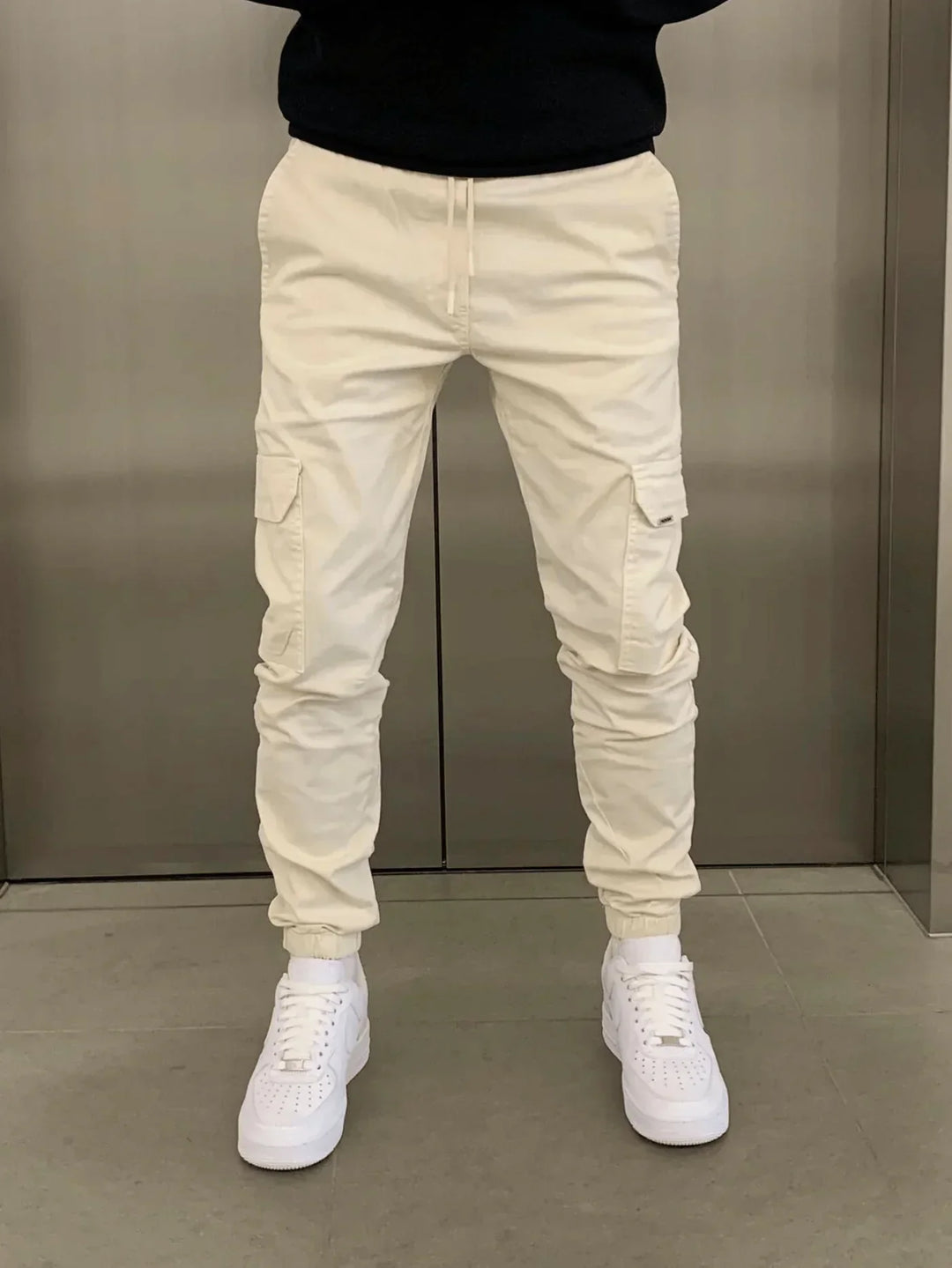 Comfortable Loose Fit  Cargo Pants for Women with Practical Pockets and Elastic Waistband