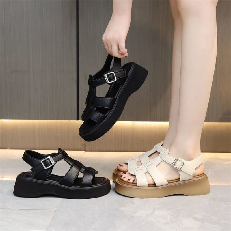 Lightweight women&
