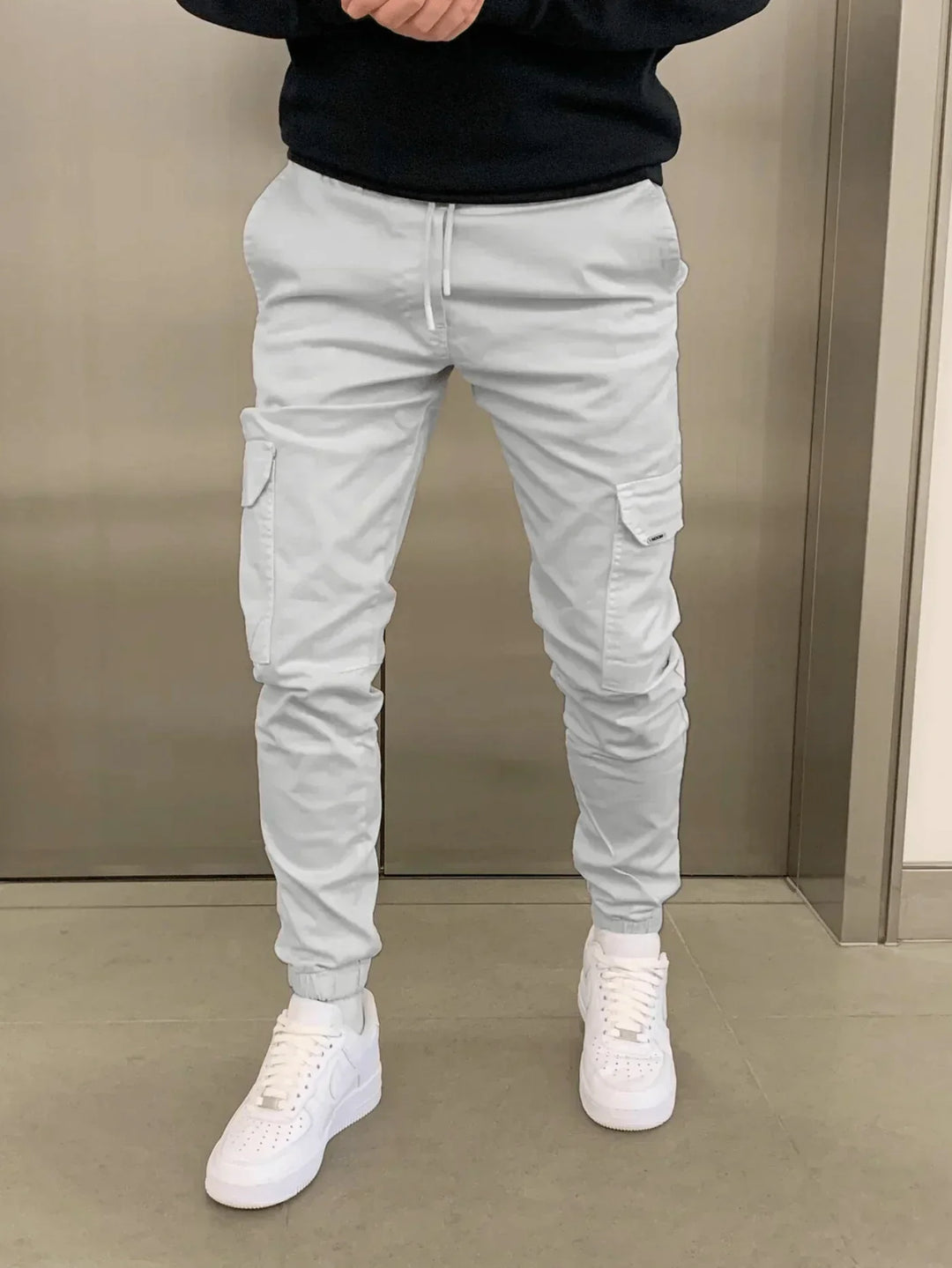 Comfortable Loose Fit  Cargo Pants for Women with Practical Pockets and Elastic Waistband