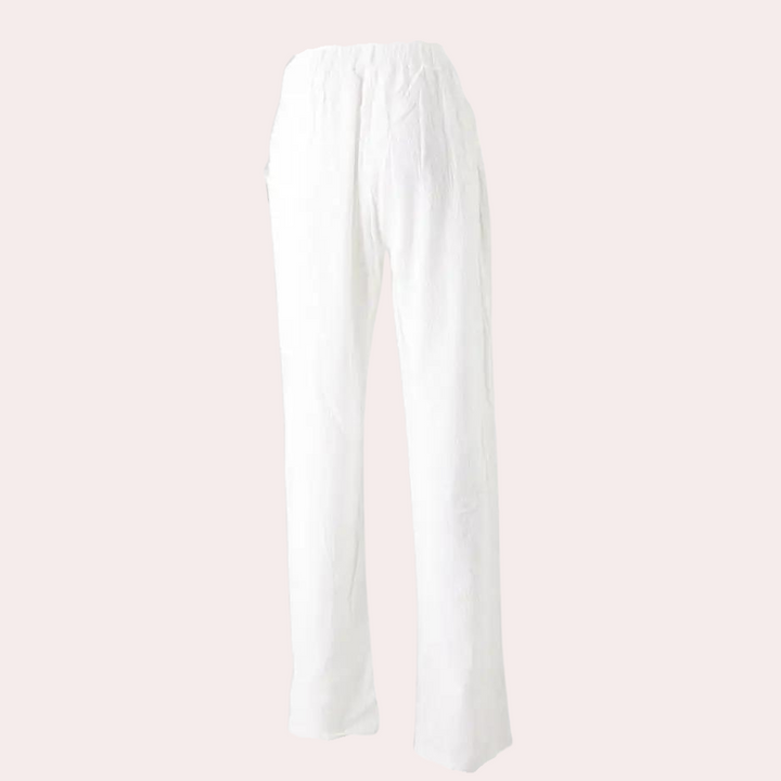 Breathable women’s lounge pants – relaxed fit, lightweight material, for summer outings