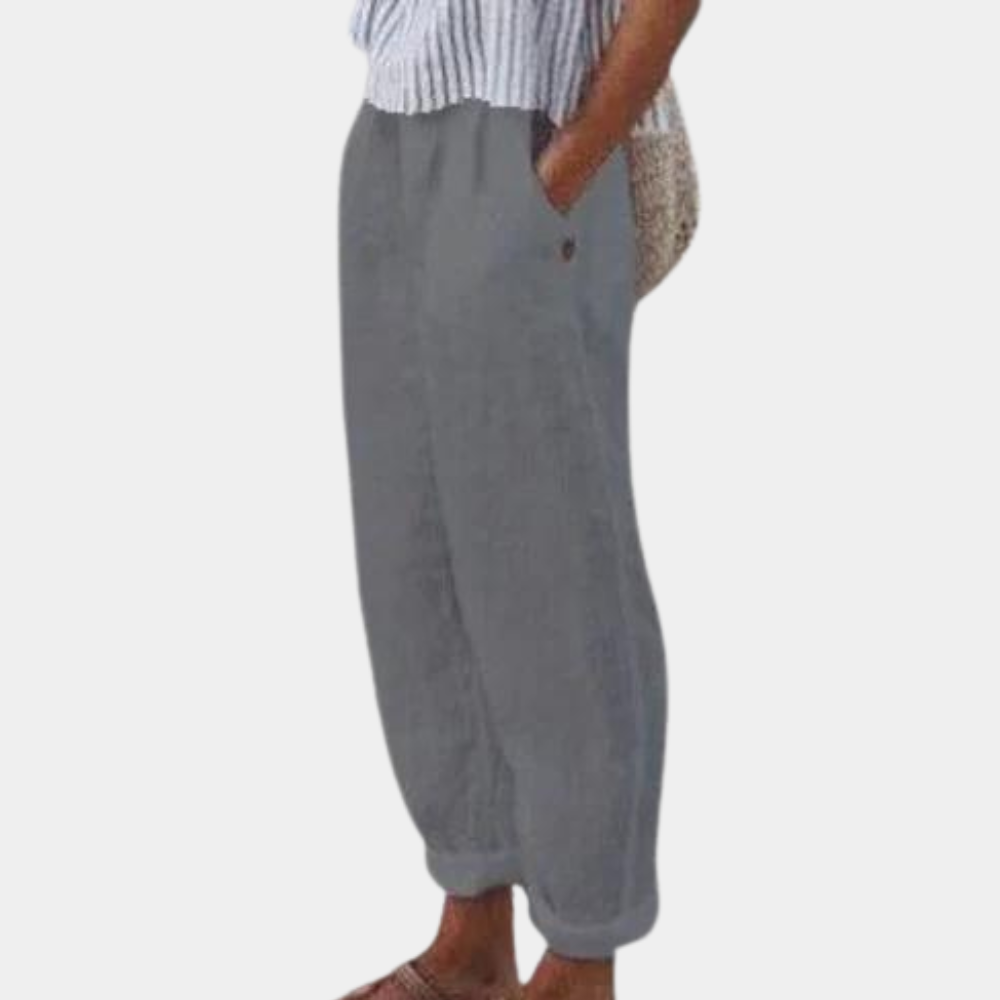 Breathable women’s lounge pants – relaxed fit, lightweight material, for summer outings