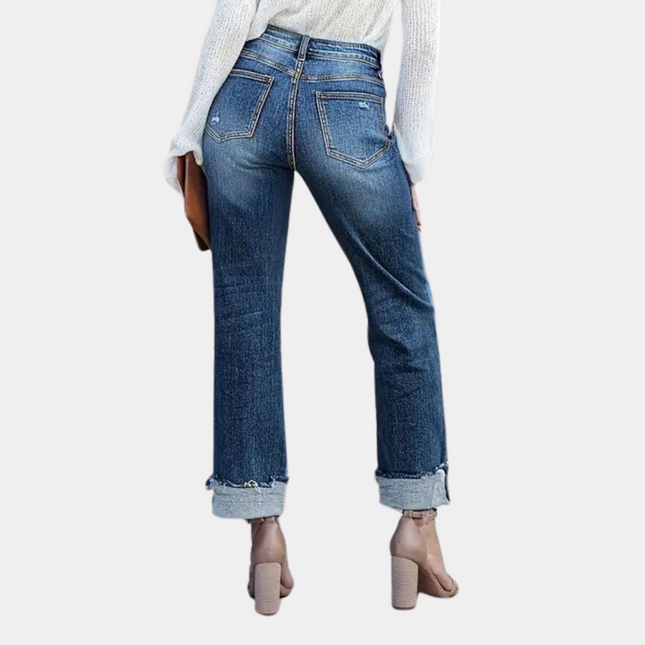 Comfortable &amp; Versatile women’s jeans – relaxed fit, cotton, for everyday wear