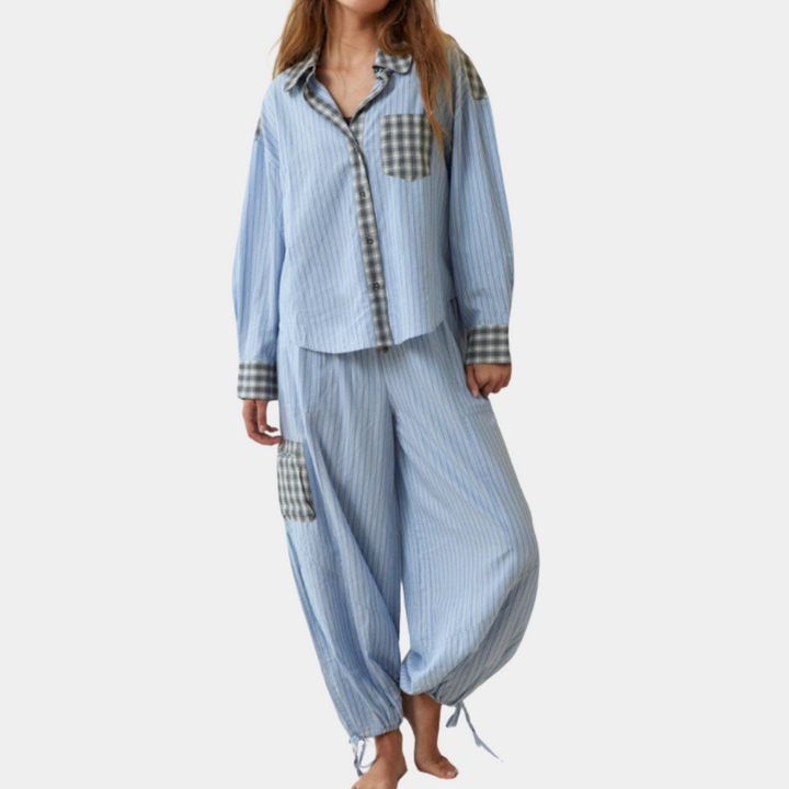 Breathable women’s pajama set – fitted striped design, 100% polyester, for relaxed nights
