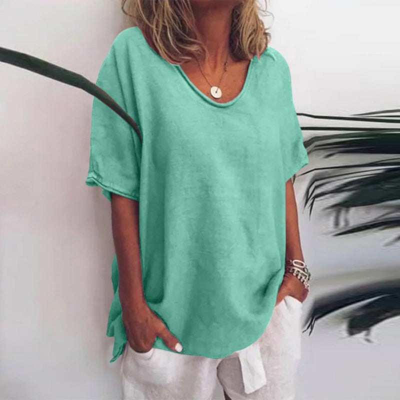 Breathable women’s crew neck shirt – classic design, soft fabric, for everyday wear