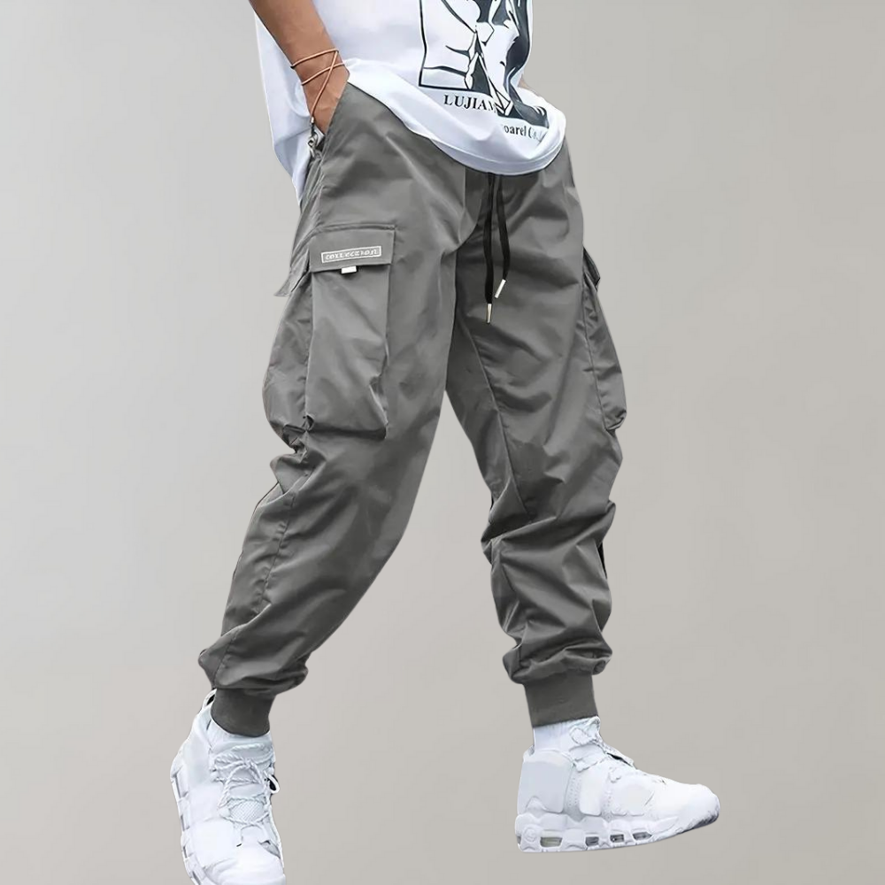 Relaxed Fit Black Cargo Pants for Men, Breathable and Flexible Casual Trousers with Functional Pockets