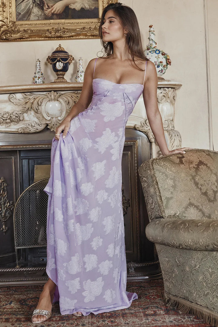 Elegant Backless Lace Maxi Dress for Women, Bodycon Evening Party Dress with Chic Design and Sophisticated Detailing