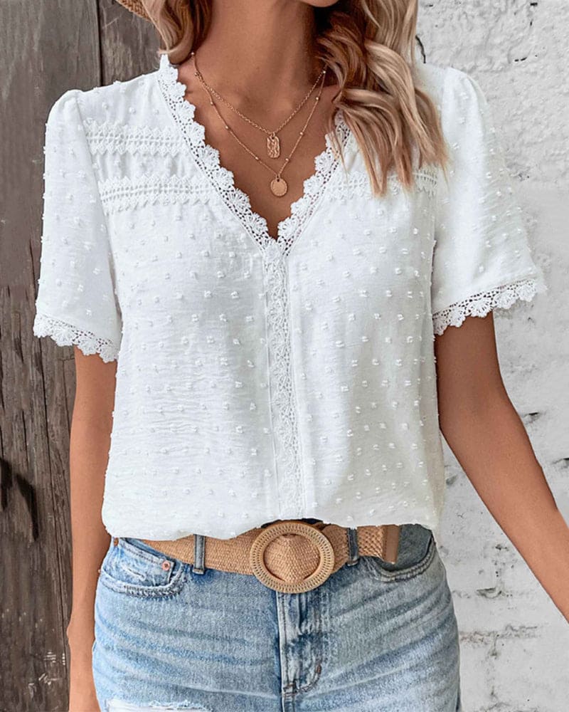 Lightweight women’s blouse – V-neck, 100% cotton, for casual or special occasions