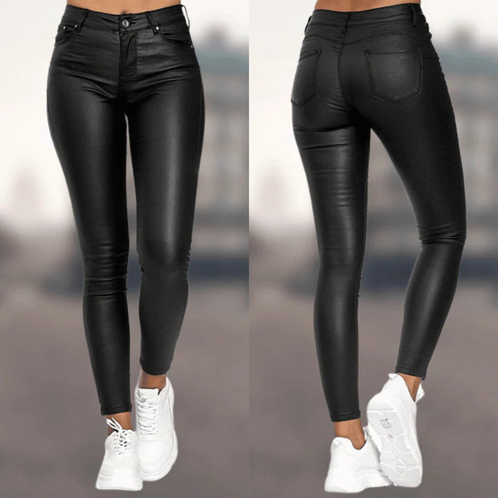 Breathable women’s skinny jeans – fitted design, stretchy material, for casual wear