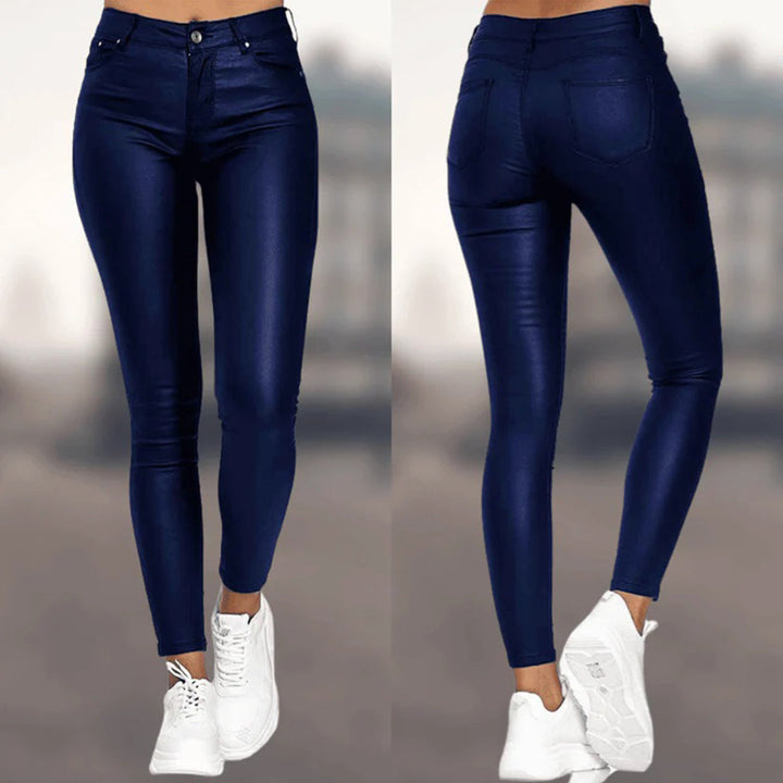 Breathable women’s skinny jeans – fitted design, stretchy material, for casual wear