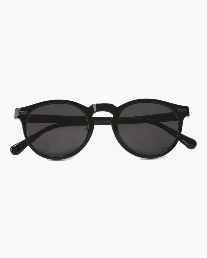 Lightweight men’s polarized sunglasses – modern design, UV400 protection, for casual and sports activities