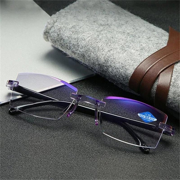 Lightweight women’s multifocal glasses – blue light filter, sleek design, for screen work