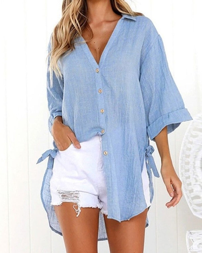 Breathable women’s casual shirt – V-neck, soft cotton, for everyday wear