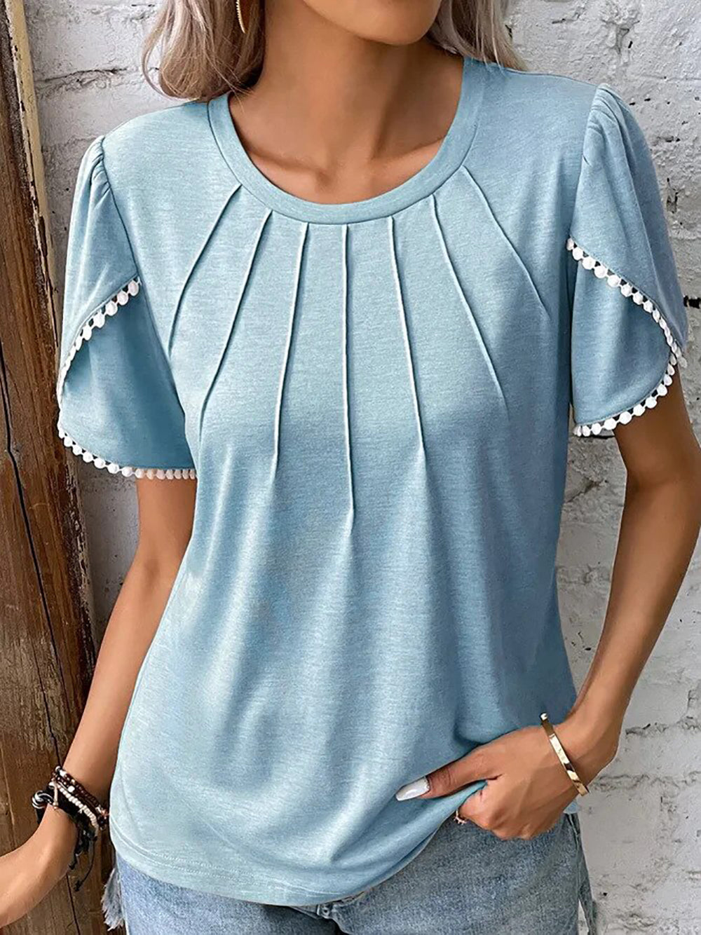 Lightweight &amp; flattering women’s blouse – relaxed fit, cotton, for summer