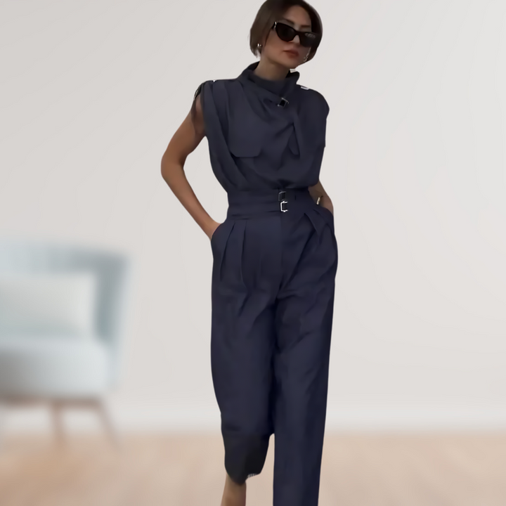Lightweight &amp; fitted women’s two-piece suit set – modern design, for formal and casual occasions