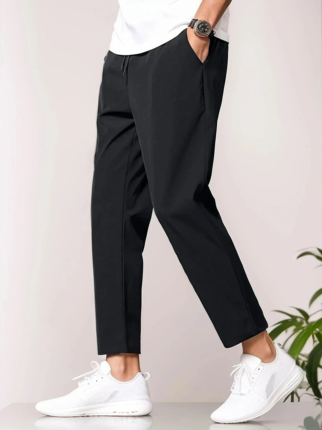 Lightweight &amp; casual men’s trousers – comfortable fit, breathable fabric, for everyday wear