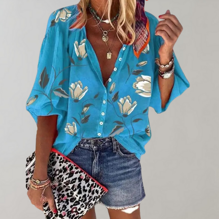 Lightweight women’s blouse – floral print, breathable fabric, for summer outings