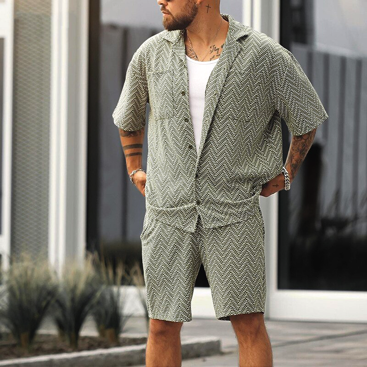 Lightweight men’s summer set – short-sleeve shirt and casual shorts, breathable, for relaxed days