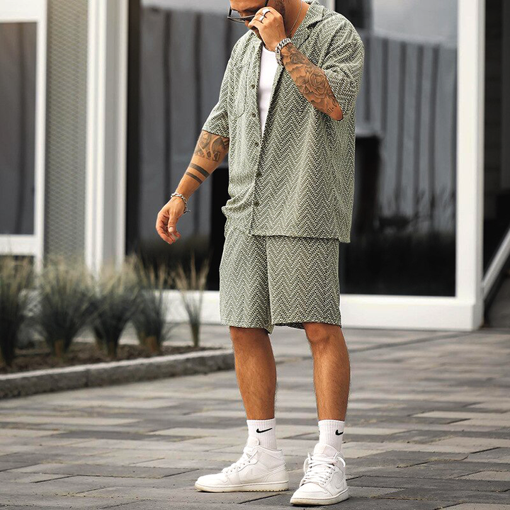 Lightweight men’s summer set – short-sleeve shirt and casual shorts, breathable, for relaxed days
