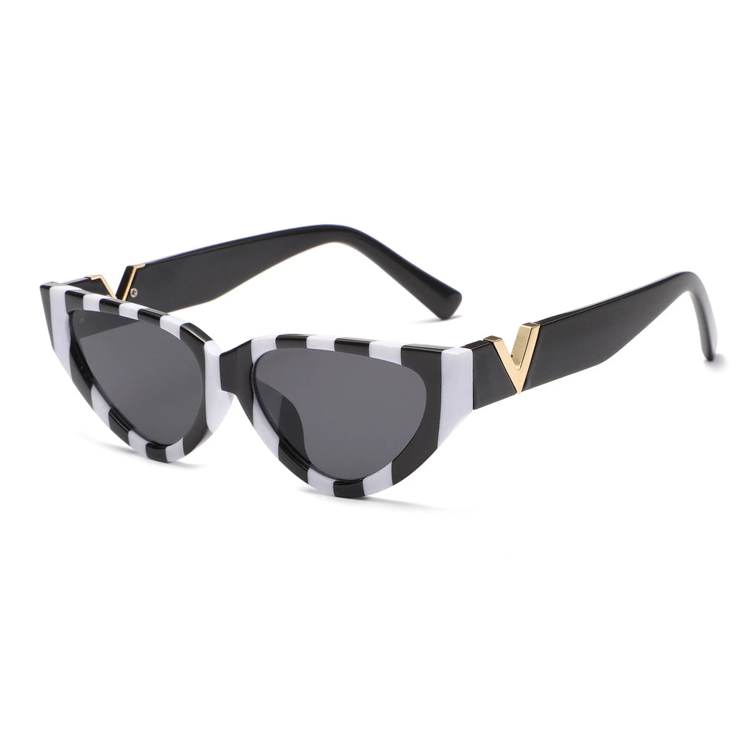 Lightweight women’s cat-eye sunglasses – vintage design, plastic, for summer