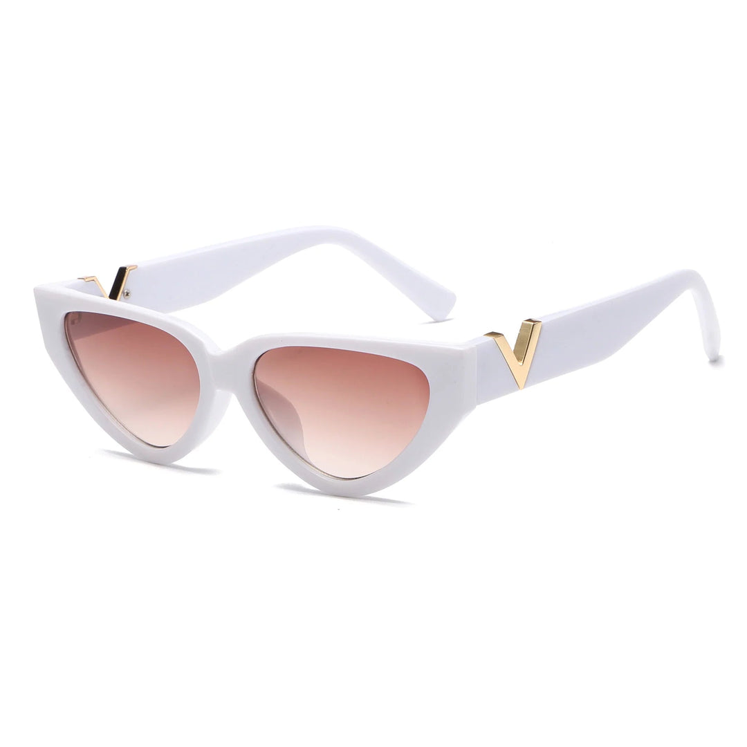 Lightweight women’s cat-eye sunglasses – vintage design, plastic, for summer