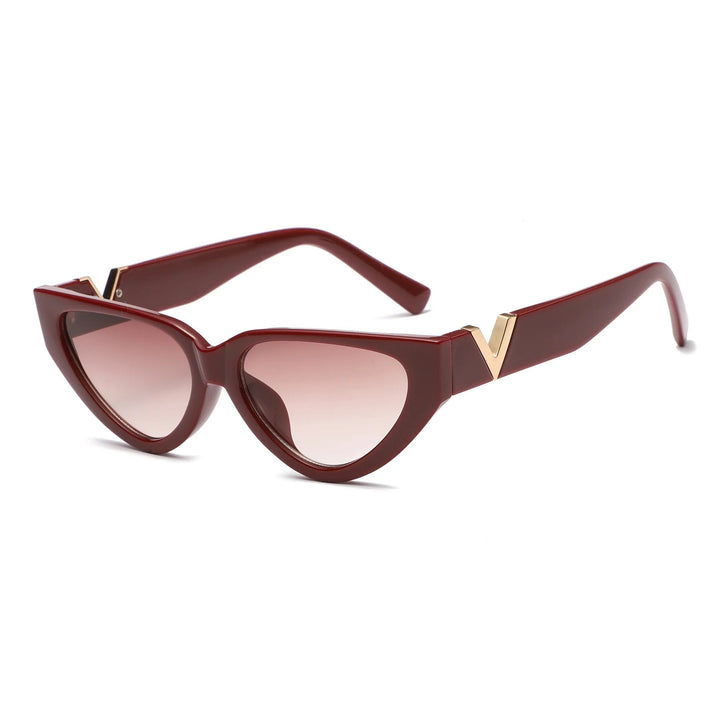 Lightweight women’s cat-eye sunglasses – vintage design, plastic, for summer