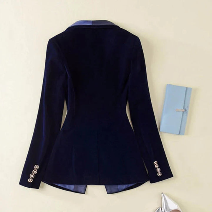 Luxurious women’s velvet blazer – satin lapel, tailored fit, for versatile occasions