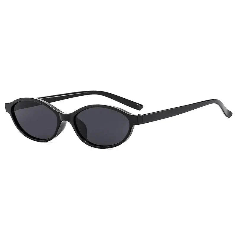 Lightweight women’s sunglasses – retro oval design, leopard print, for everyday wear