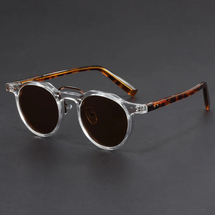 Robust men’s sunglasses – classic round design, lightweight material, for everyday wear