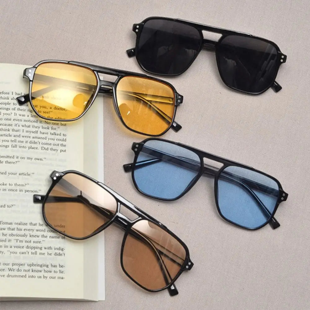 Durable men’s sunglasses – classic design, lightweight materials, for everyday use
