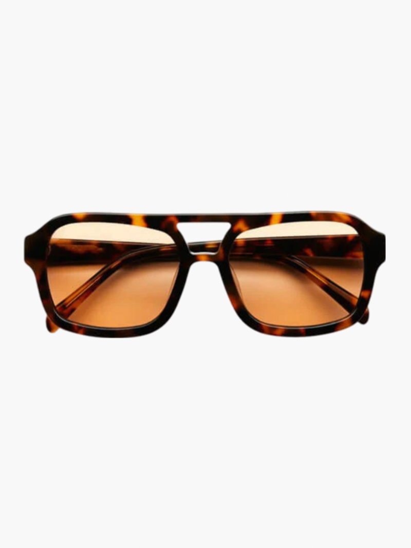 Lightweight unisex sunglasses – vintage design, UV400 protection, for leisure and travel