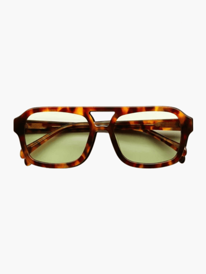 Lightweight unisex sunglasses – vintage design, UV400 protection, for leisure and travel