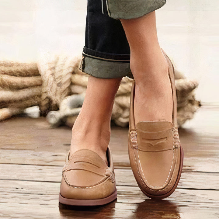 Orthopedic Shoes for Women with Ergonomic Design, Breathable Material, and Advanced Insole for Comfort and Support