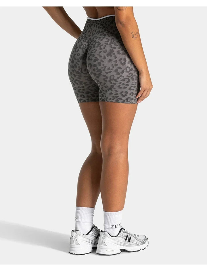 Stretchy women&
