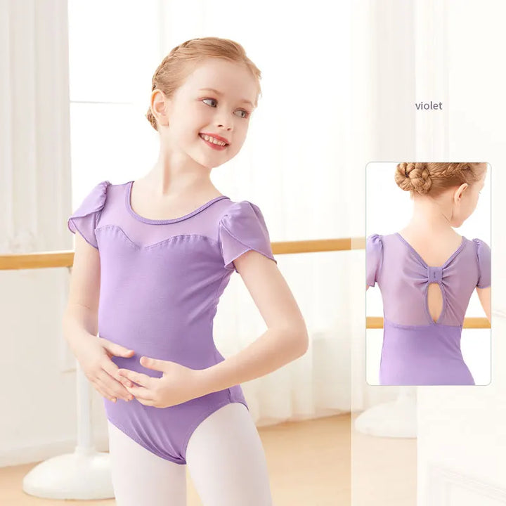 Stretchy girls&