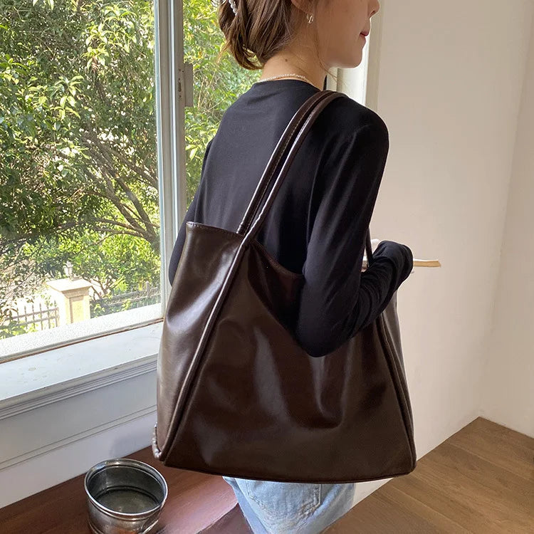 Tote Bag Texture Large Capacity Everyday Carry, Commuting Friendly Autumn Winter 2026 Trend