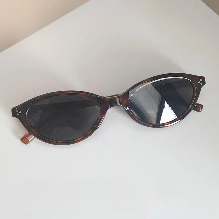 Sunglasses Foldable Cat Eye Vintage Narrow Frame UV400 Protection Portable Pocket Shades Fall 2026 Trend Gift