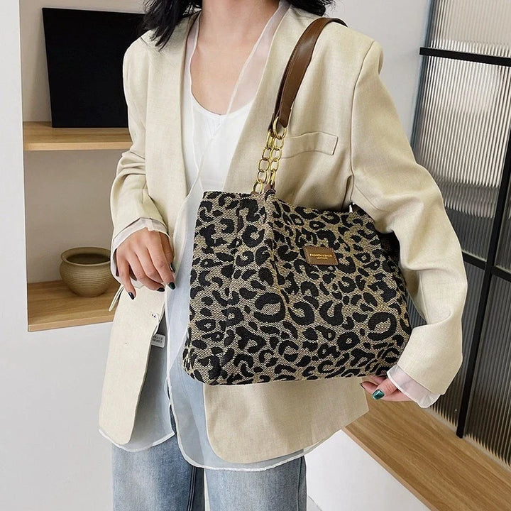 Leopard Print Tote Bag Large Capacity Daily Handbag With Spacious Interior Fall 2026 Trend Gift Idea