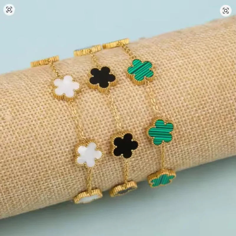 Bracelet Stainless Steel Double Sided Clover Petal Design Gold Plated Five Leaf Charms Gift Idea for Moms Fall 2026