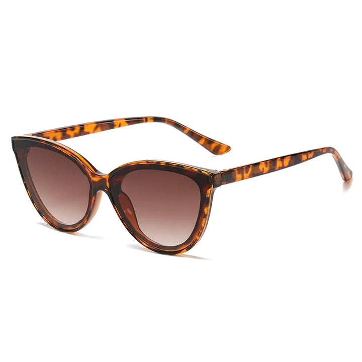 Cat Eye Sunglasses Large Frame Retro Minimalist Gradient UV400 Summer 2026 Fashion Gift Idea