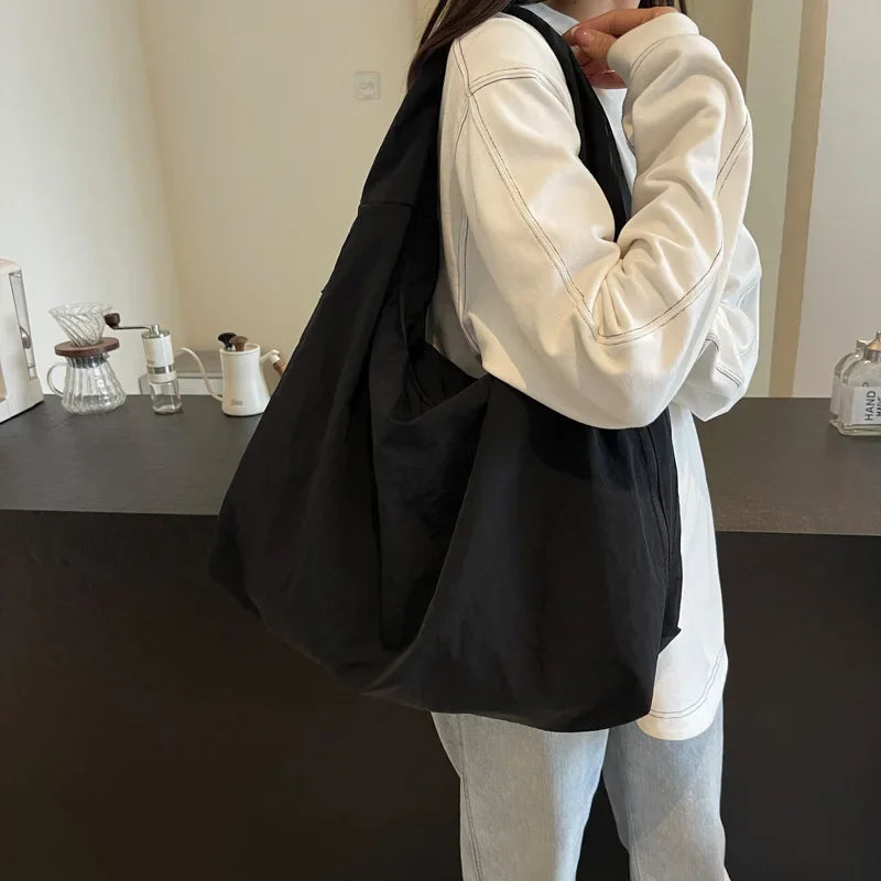 Lightweight Versatile Women Shoulder Bag - Slouchy Nylon