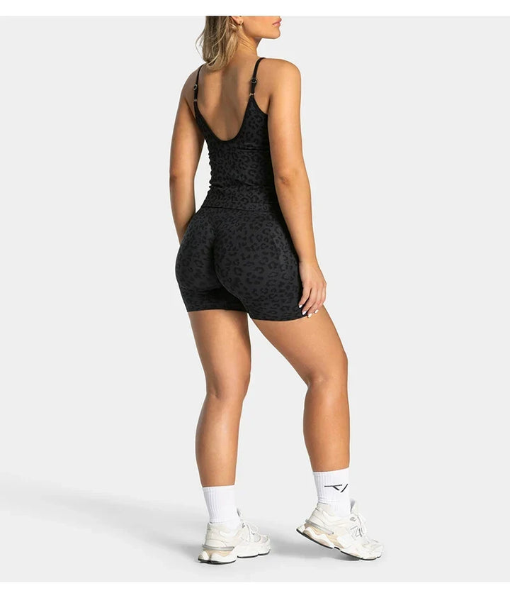 Stretchy women&