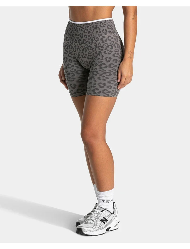 Stretchy women&