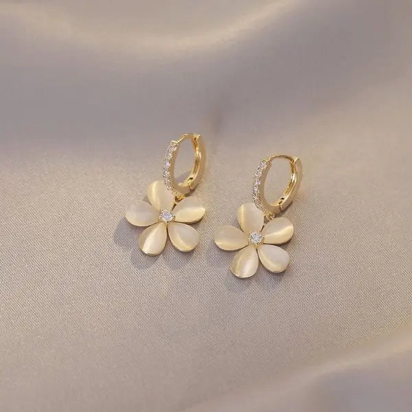 Crystal Flower Earrings Pearl Drop Gold Tone – Korean Style Party Jewelry, Fall 2026 Gift Idea