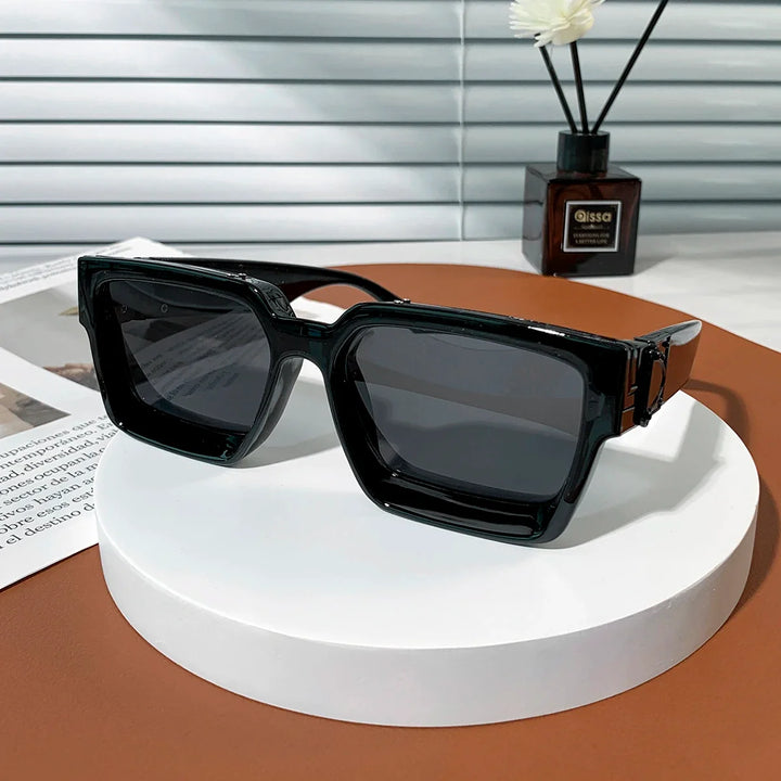 Sunglasses Black Retro Square Shades Luxury Fashion Eyewear Fall 2026 Trend Gift Idea