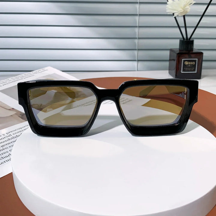 Sunglasses Black Retro Square Shades Luxury Fashion Eyewear Fall 2026 Trend Gift Idea