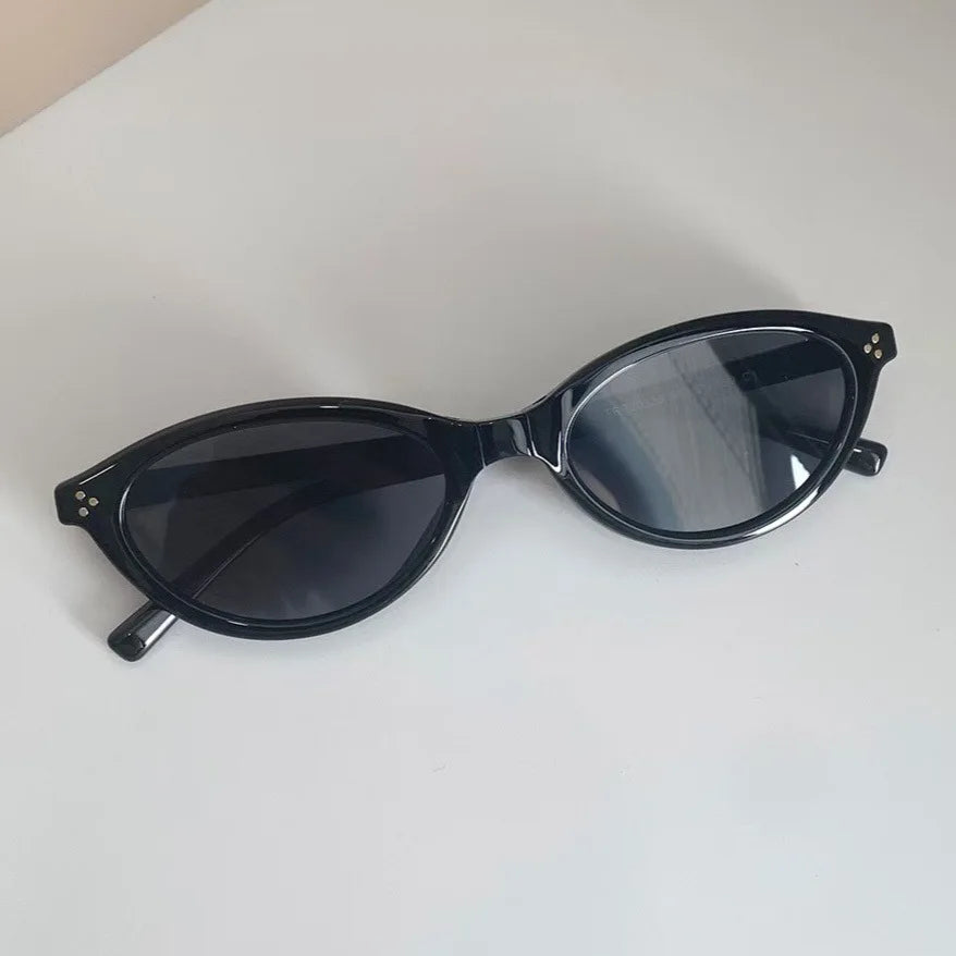 Sunglasses Foldable Cat Eye Vintage Narrow Frame UV400 Protection Portable Pocket Shades Fall 2026 Trend Gift