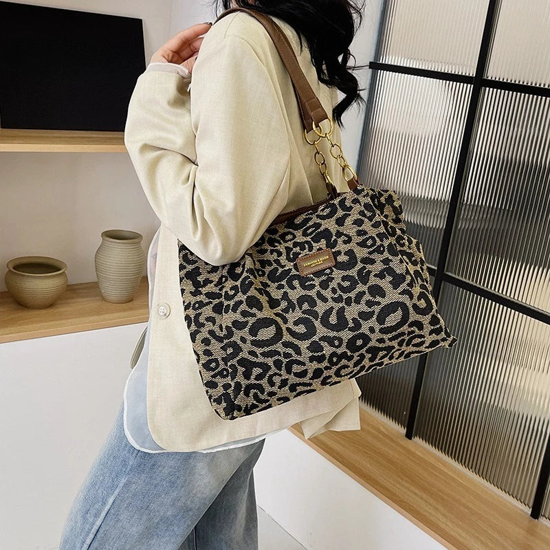 Leopard Print Tote Bag Large Capacity Daily Handbag With Spacious Interior Fall 2026 Trend Gift Idea