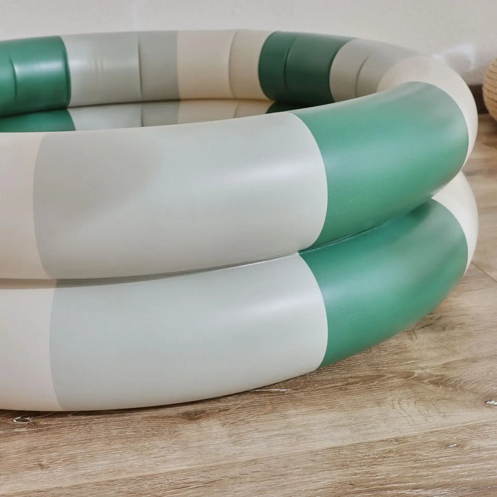 Inflatable PVC Ocean Balls for Kids - colourful Summer Pool Toys for Garden and Courtyard Play